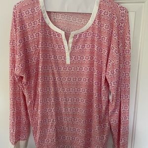 Ladies snowflake pattern sleepwear top